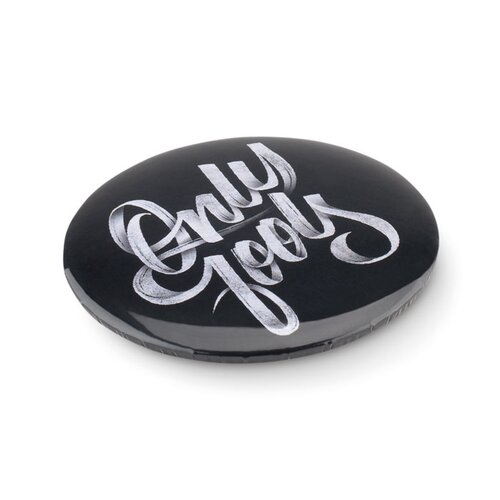 PIN OPENER Magnet-Badge mit Kapselheber